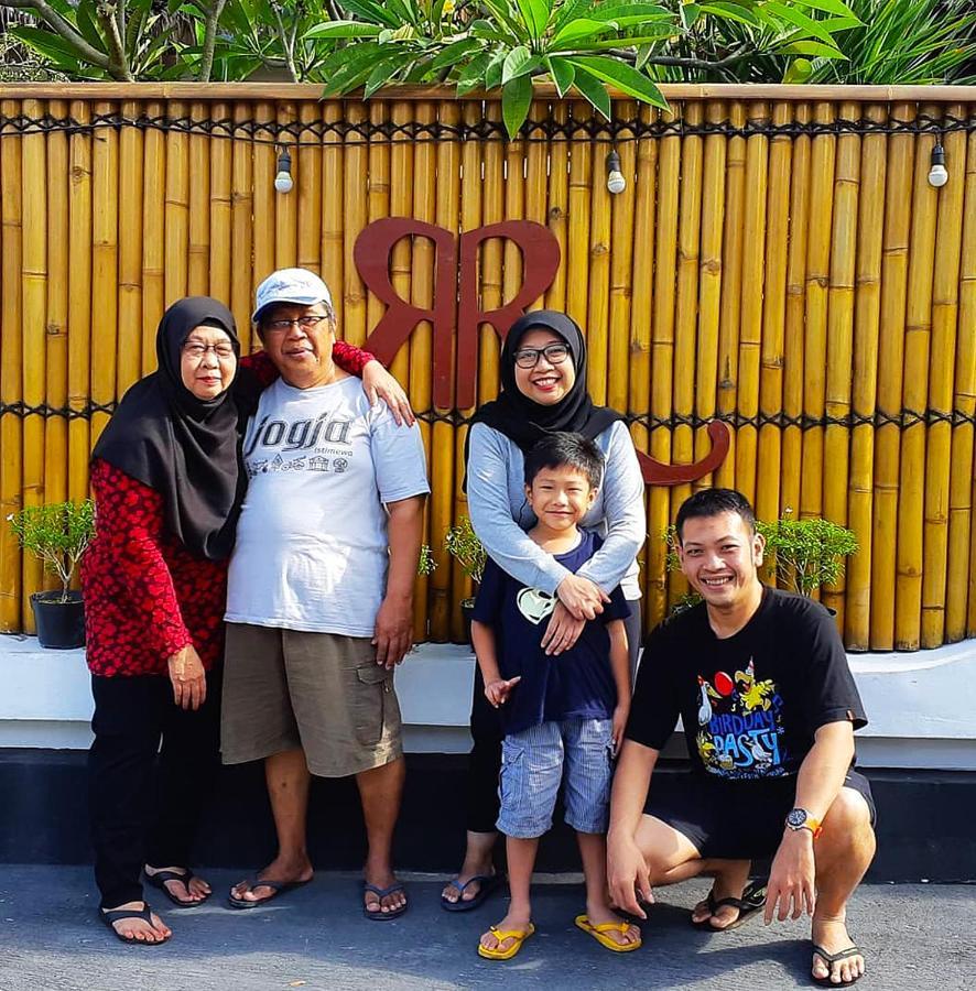 Rumah Roso Homestay Yogyakarta Ngoại thất bức ảnh