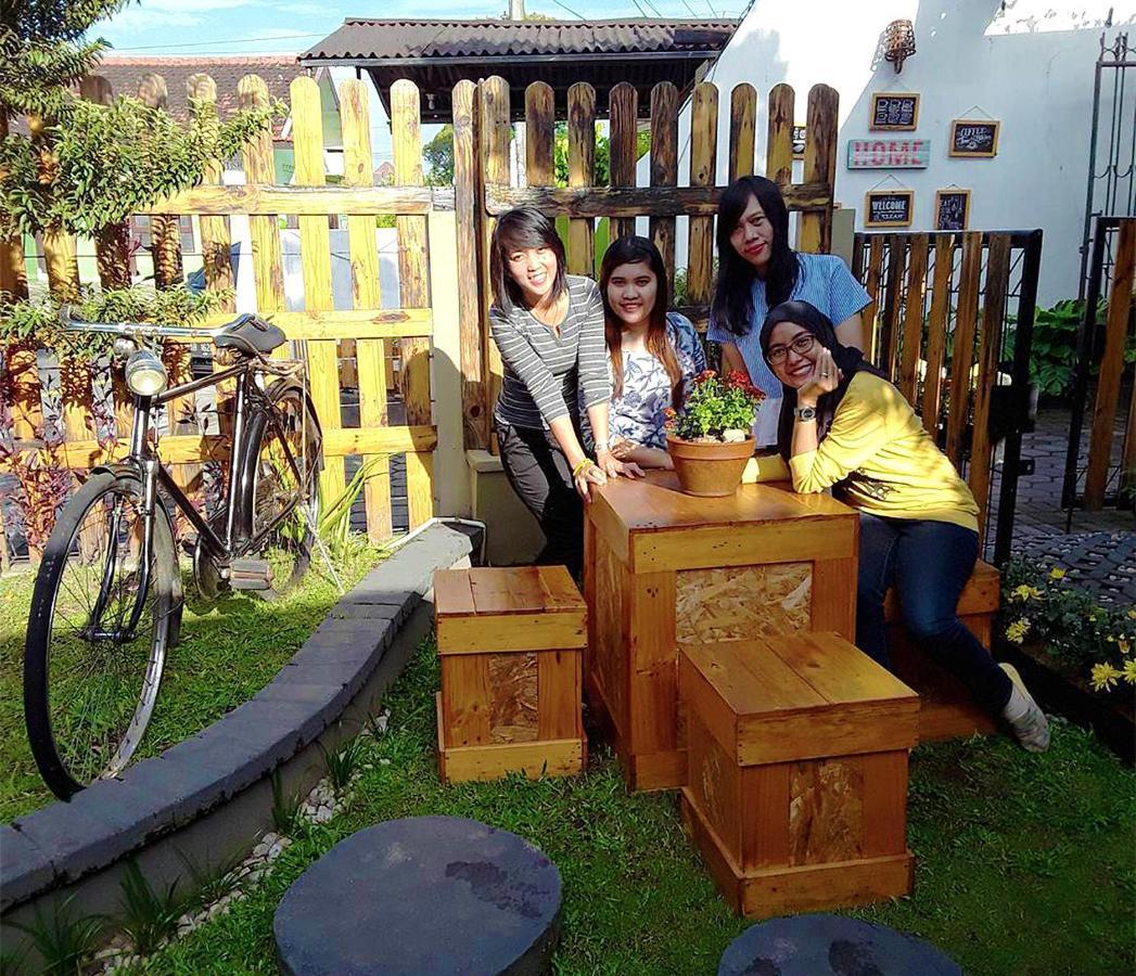Rumah Roso Homestay Yogyakarta Ngoại thất bức ảnh