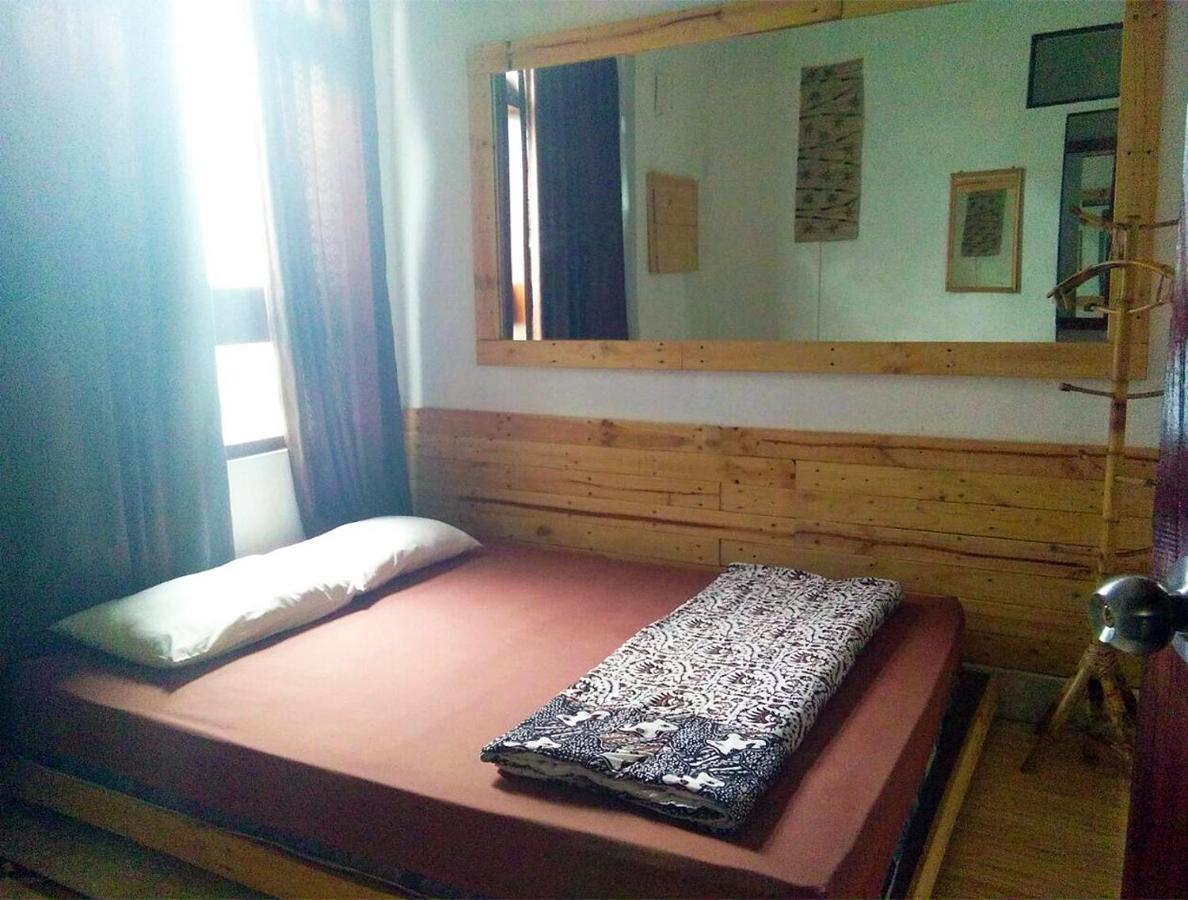 Rumah Roso Homestay Yogyakarta Ngoại thất bức ảnh