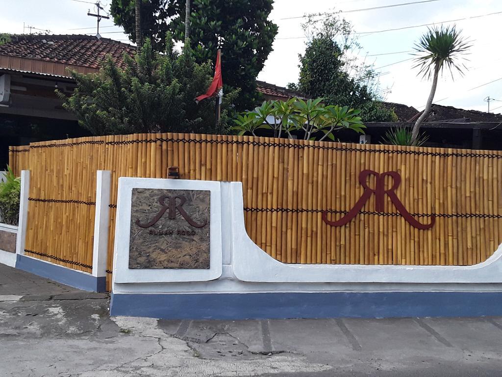 Rumah Roso Homestay Yogyakarta Ngoại thất bức ảnh