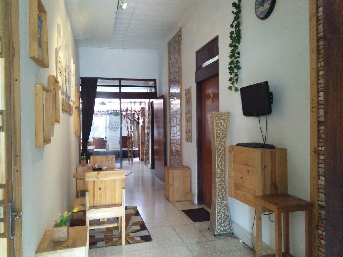 Rumah Roso Homestay Yogyakarta Ngoại thất bức ảnh